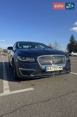Седан Lincoln MKZ 2019 в 
