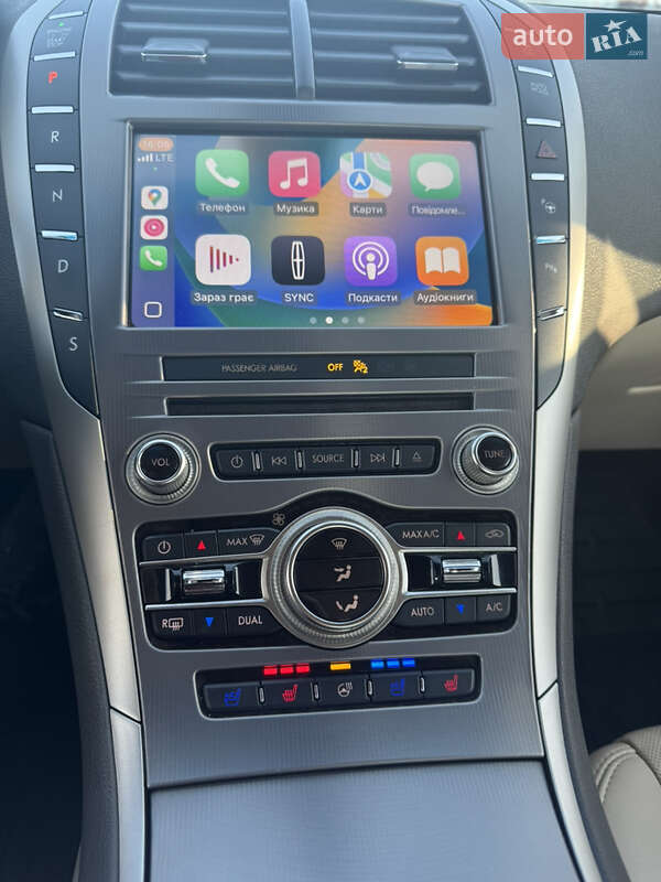 Седан Lincoln MKZ 2019 в Києві