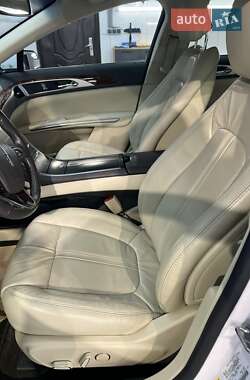 Седан Lincoln MKZ 2013 в 