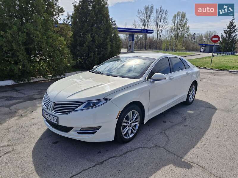 Седан Lincoln MKZ 2013 в 