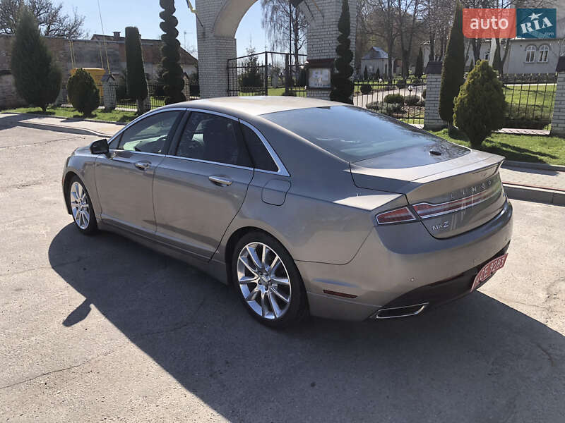 Седан Lincoln MKZ 2015 в Львові