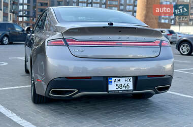 Седан Lincoln MKZ 2019 в 