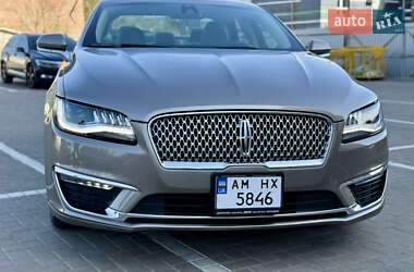Седан Lincoln MKZ 2019 в 