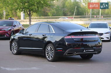Седан Lincoln MKZ 2016 в 