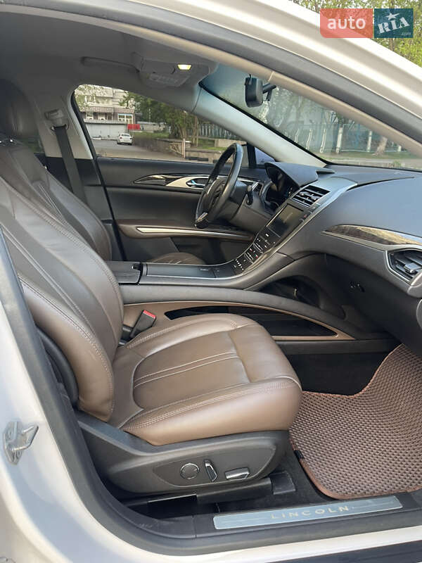 Седан Lincoln MKZ 2013 в Одессе