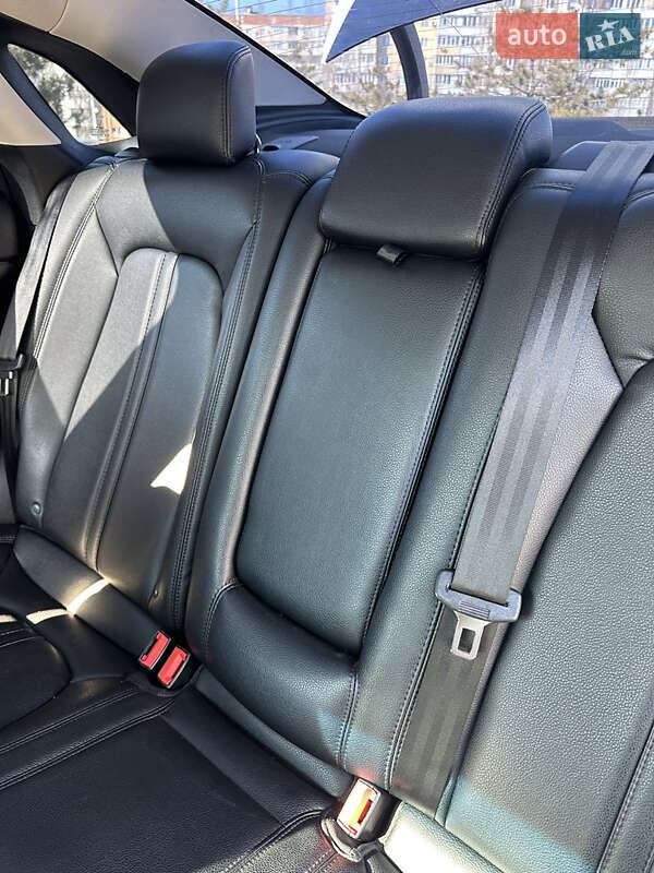 Седан Lincoln MKZ 2014 в Николаеве