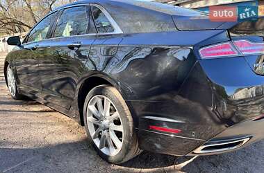 Седан Lincoln MKZ 2014 в 