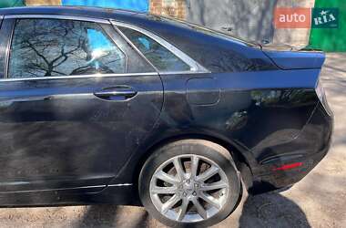 Седан Lincoln MKZ 2014 в 