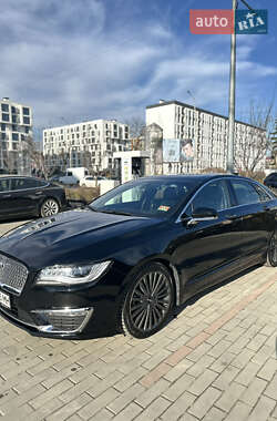 Седан Lincoln MKZ 2017 в 