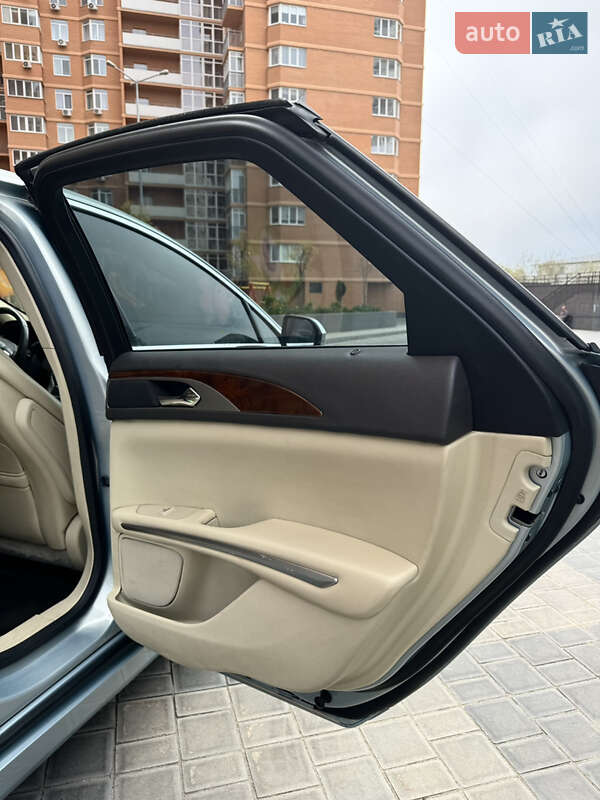 Седан Lincoln MKZ 2014 в Одесі