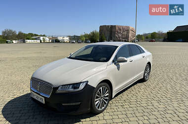 Седан Lincoln MKZ 2019 в 