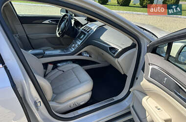 Седан Lincoln MKZ 2019 в 