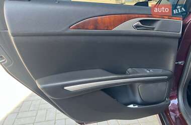 Седан Lincoln MKZ 2013 в 