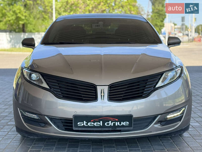 Lincoln MKZ 2015