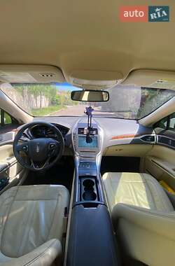 Седан Lincoln MKZ 2014 в 