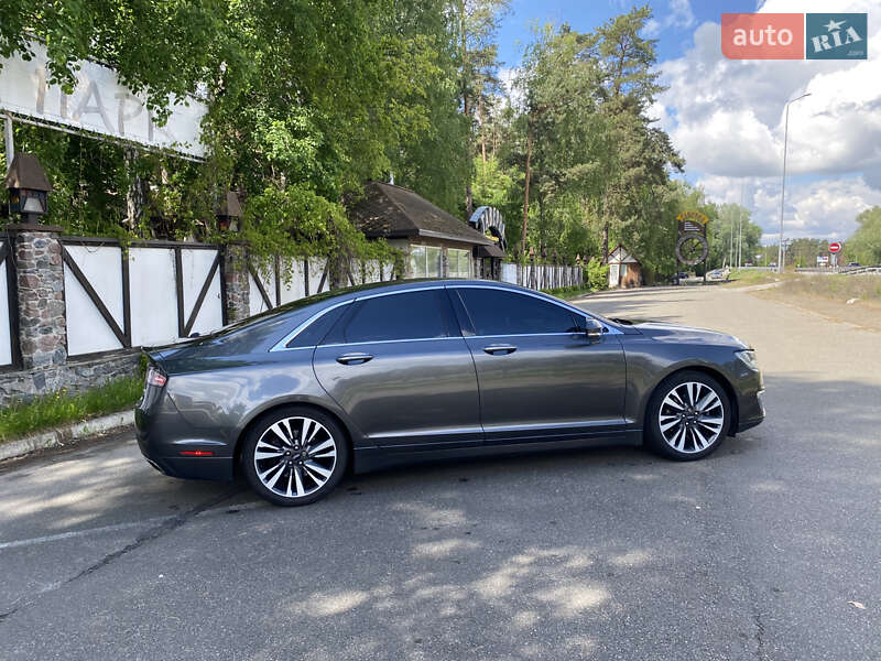 Седан Lincoln MKZ 2016 в 