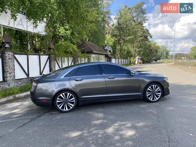 Седан Lincoln MKZ 2016 в 