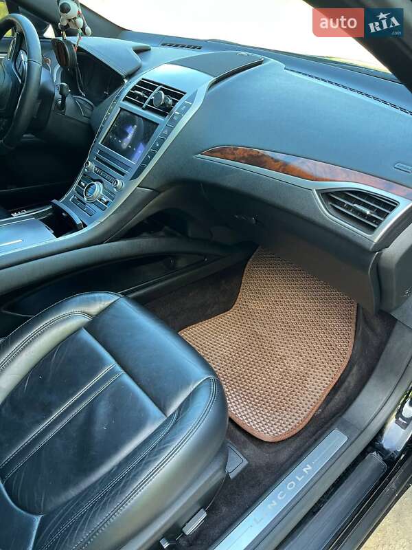 Седан Lincoln MKZ 2016 в Бережанах