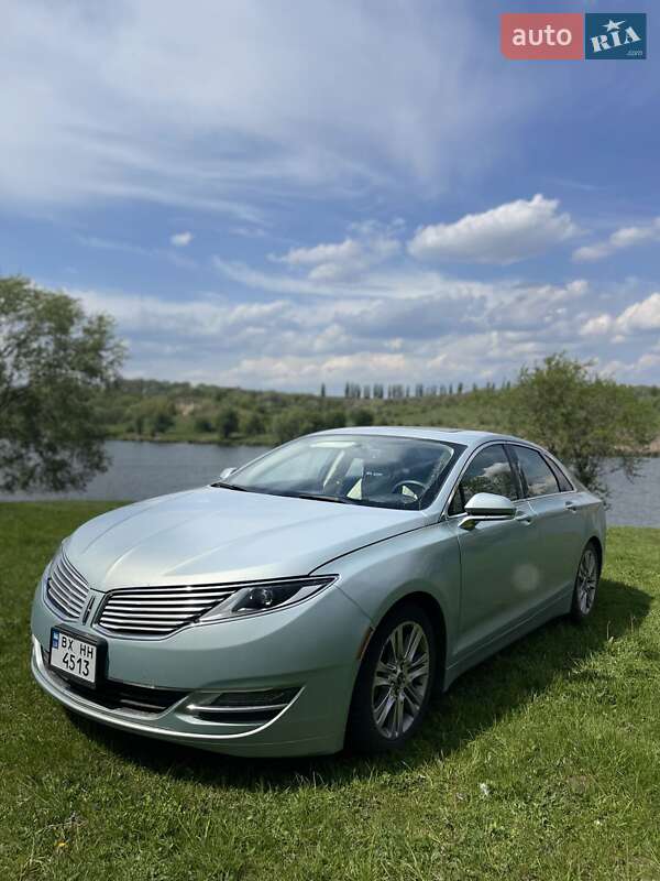 Lincoln MKZ 2014
