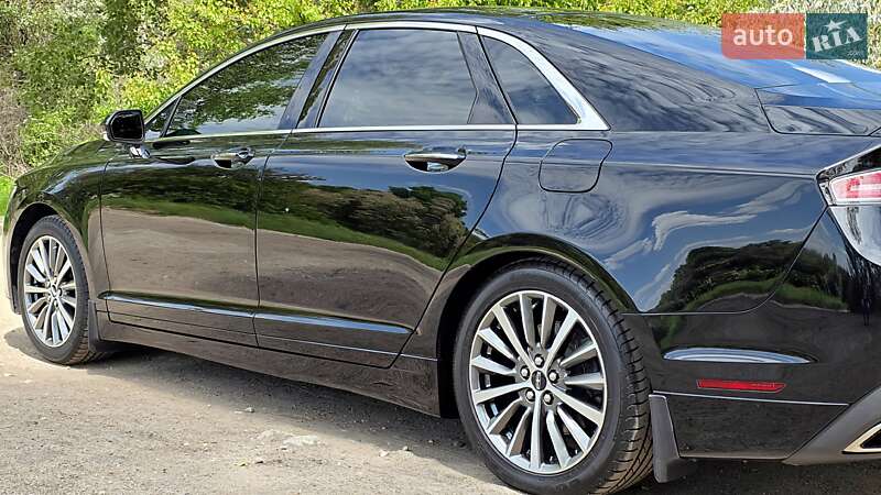 Седан Lincoln MKZ 2019 в Каменском