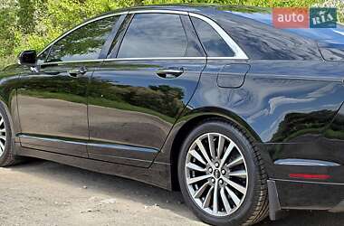 Седан Lincoln MKZ 2019 в 