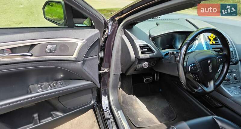 Седан Lincoln MKZ 2019 в Каменском