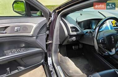 Седан Lincoln MKZ 2019 в 