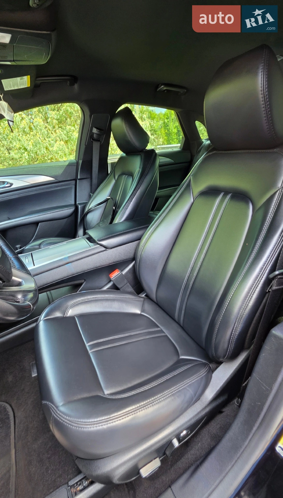 2019 Lincoln MKZ - мініатюра 26