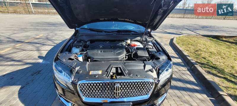 Седан Lincoln MKZ 2019 в Каменском