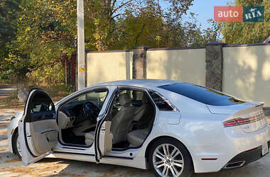 Седан Lincoln MKZ 2015 в 