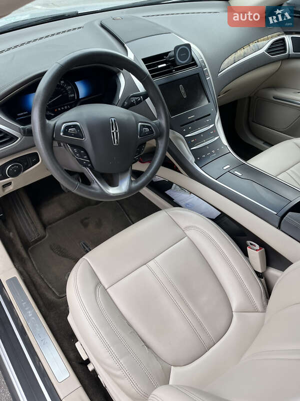 Седан Lincoln MKZ 2016 в Полтаві