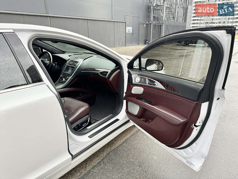 Седан Lincoln MKZ 2017 в Києві