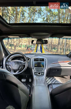 Седан Lincoln MKZ 2019 в 