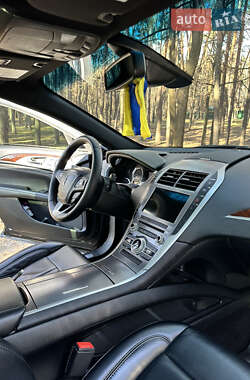 Седан Lincoln MKZ 2019 в 