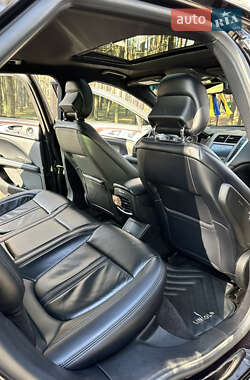 Седан Lincoln MKZ 2019 в 
