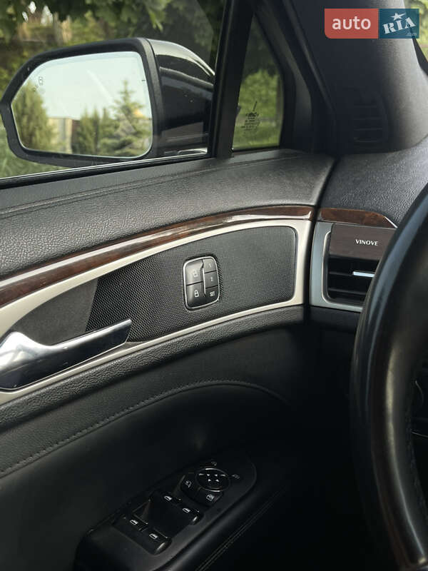 Седан Lincoln MKZ 2016 в Павлограді