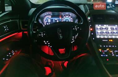 Седан Lincoln MKZ 2018 в 