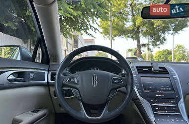 Седан Lincoln MKZ 2014 в 