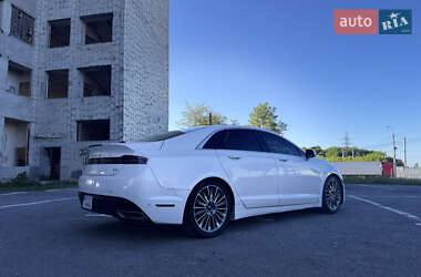 Седан Lincoln MKZ 2013 в 