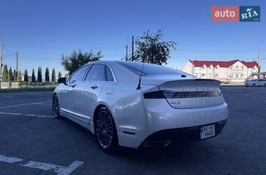 Седан Lincoln MKZ 2013 в 