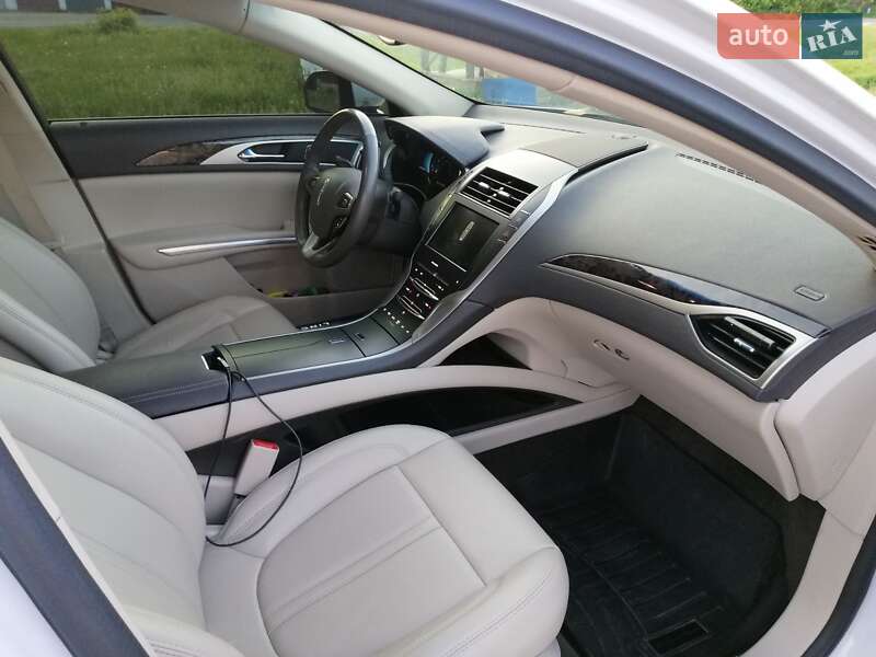 Седан Lincoln MKZ 2016 в Жмеринке