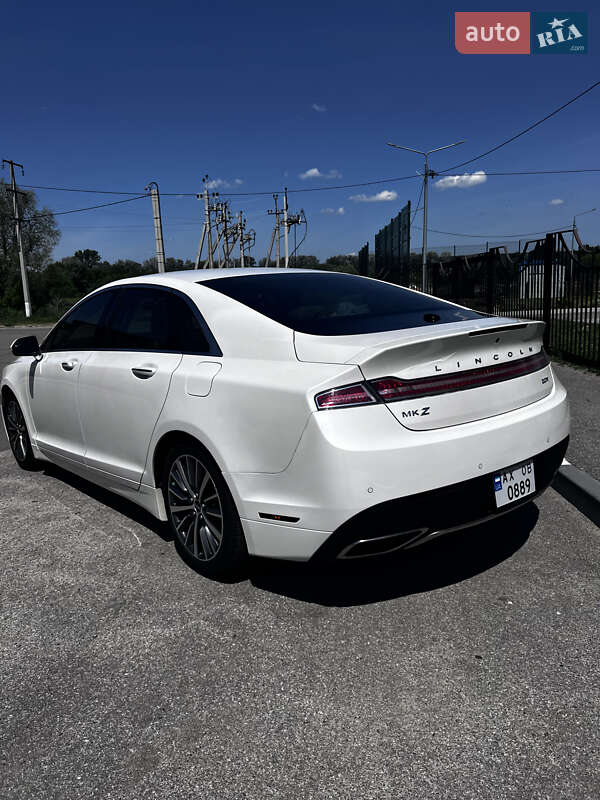 Седан Lincoln MKZ 2018 в 