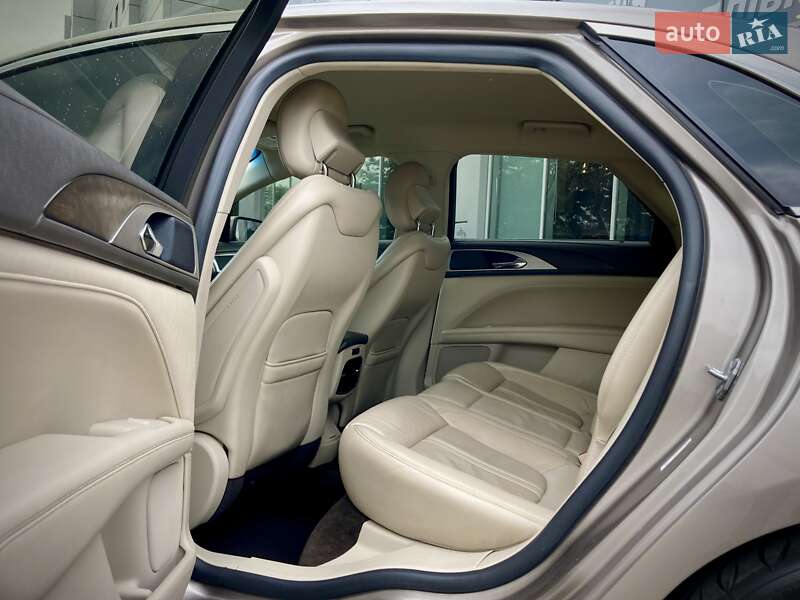 Седан Lincoln MKZ 2018 в Киеве