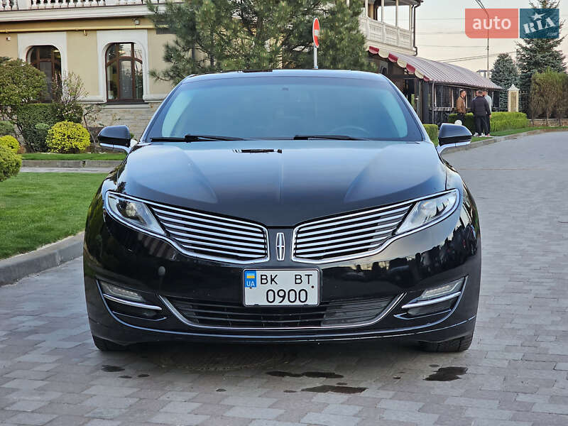 Седан Lincoln MKZ 2016 в Сарнах