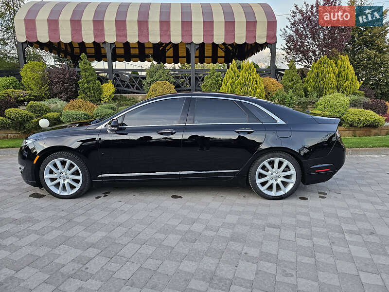 Седан Lincoln MKZ 2016 в Сарнах