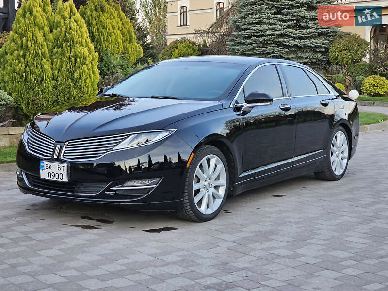 Седан Lincoln MKZ 2016 в Сарнах