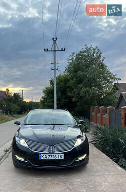Седан Lincoln MKZ 2013 в 