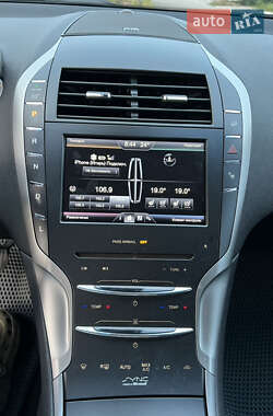 Седан Lincoln MKZ 2013 в 