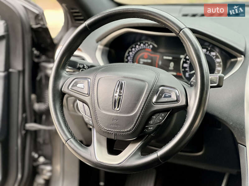 Седан Lincoln MKZ 2019 в Горішніх Плавнях