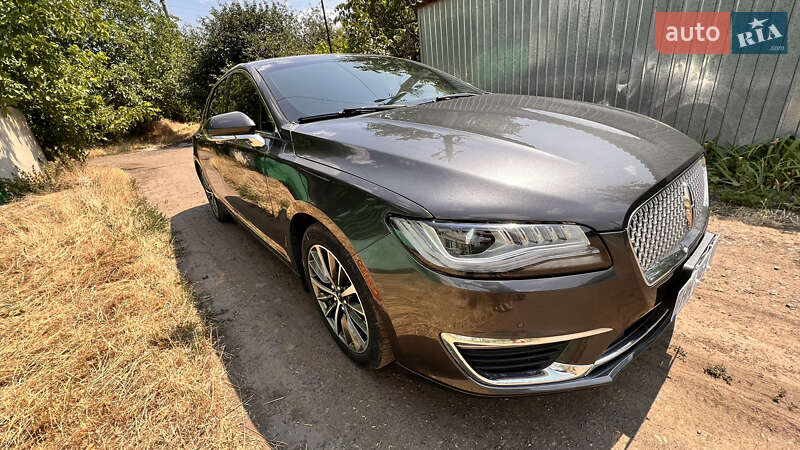 Седан Lincoln MKZ 2018 в Роздільній
